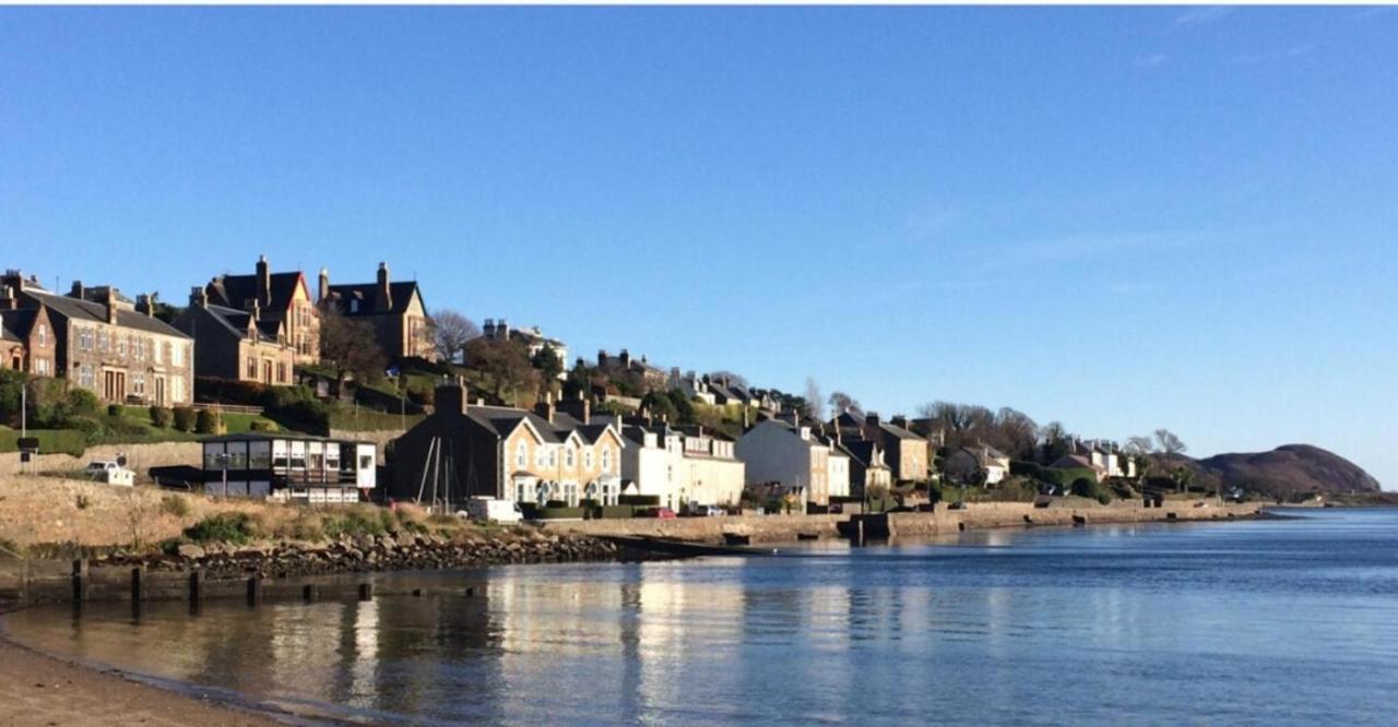 Inviting 1-Bed Apartment In Campbeltown Loch Views Bagian luar foto