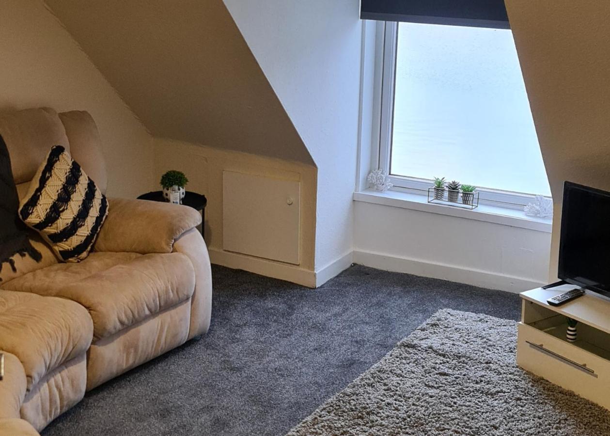 Inviting 1-Bed Apartment In Campbeltown Loch Views Bagian luar foto