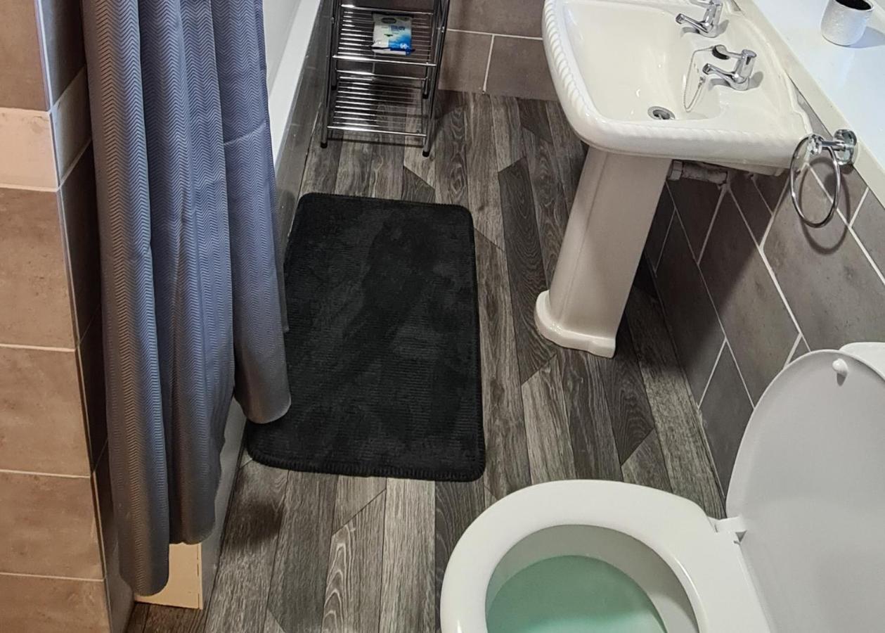 Inviting 1-Bed Apartment In Campbeltown Loch Views Bagian luar foto